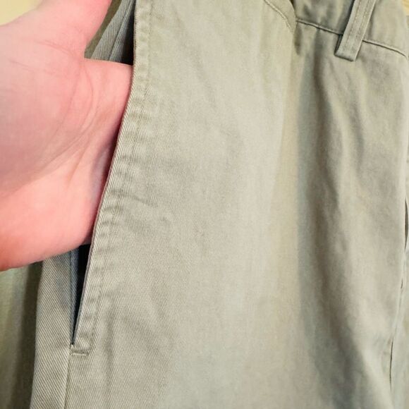 Caribbean Joe Tan Flat Front Relaxed Fit Shorts - Picture 2 of 7